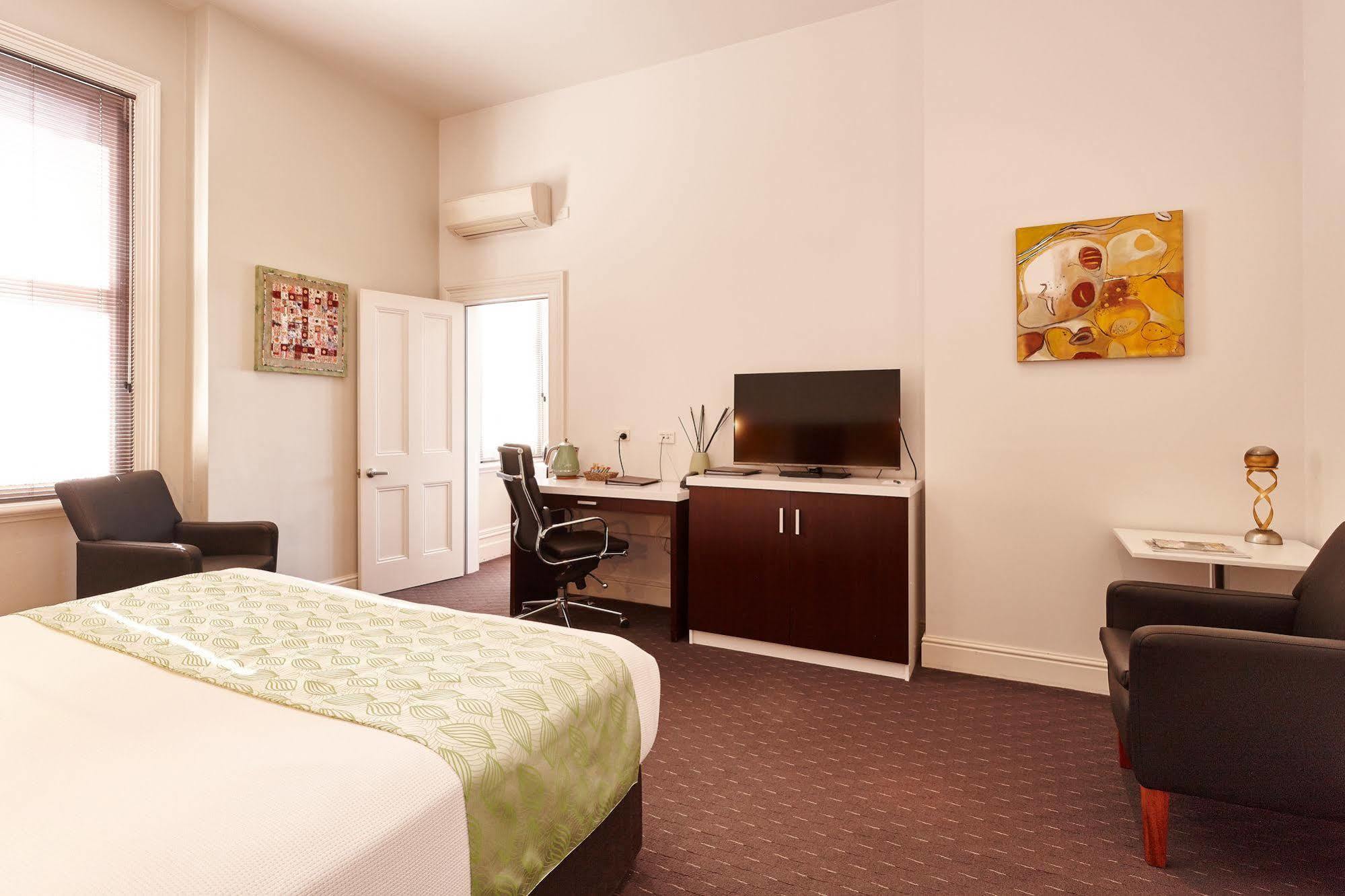 Auldington Hotel Лонсестон Екстер'єр фото