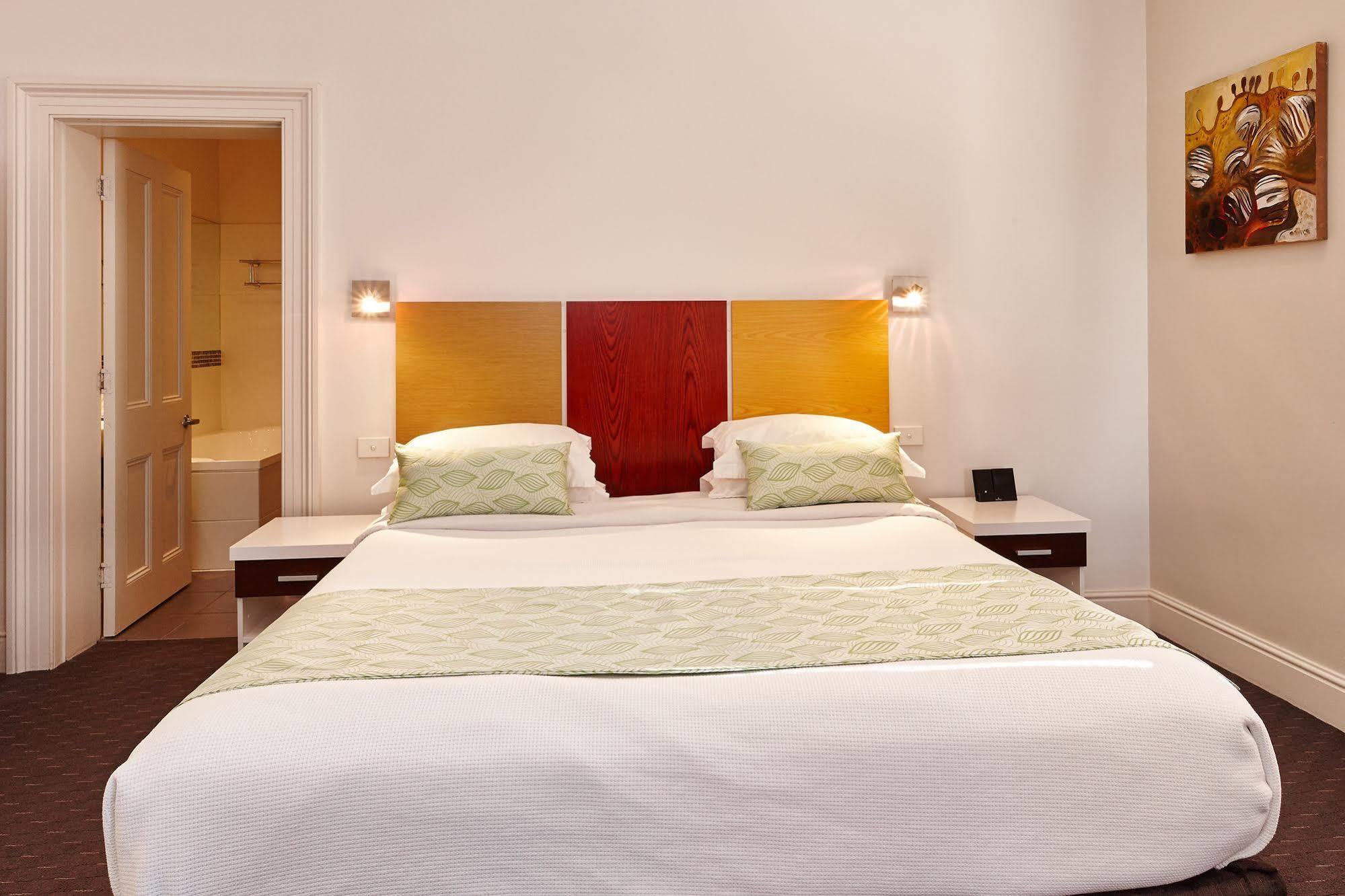Auldington Hotel Лонсестон Екстер'єр фото