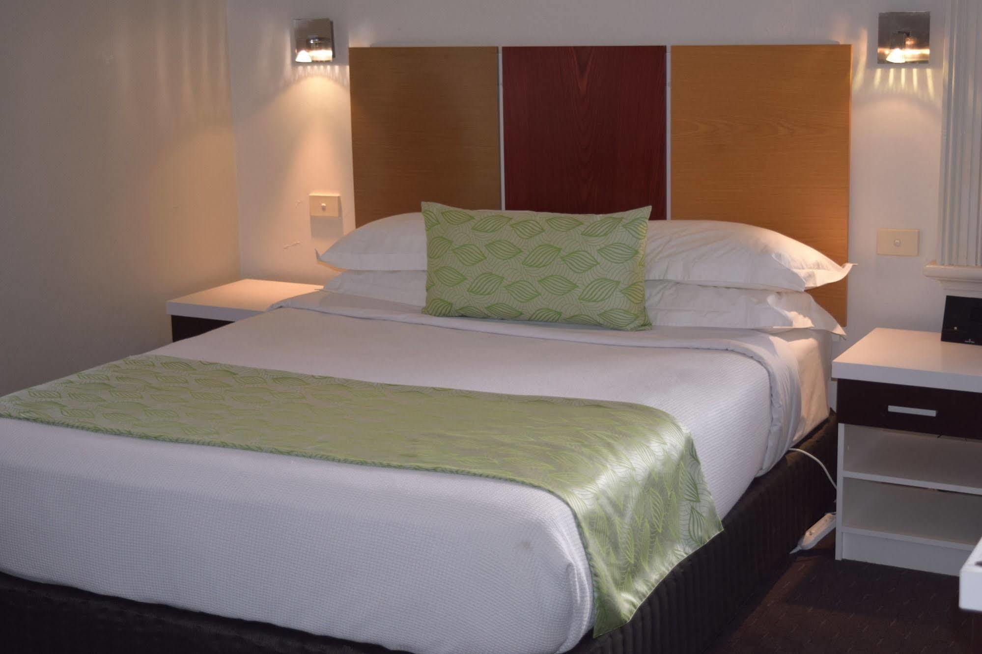 Auldington Hotel Лонсестон Екстер'єр фото
